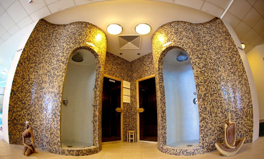 Granada Conference, Wellness And Sport Hotel Kecskemét Eksteriør billede